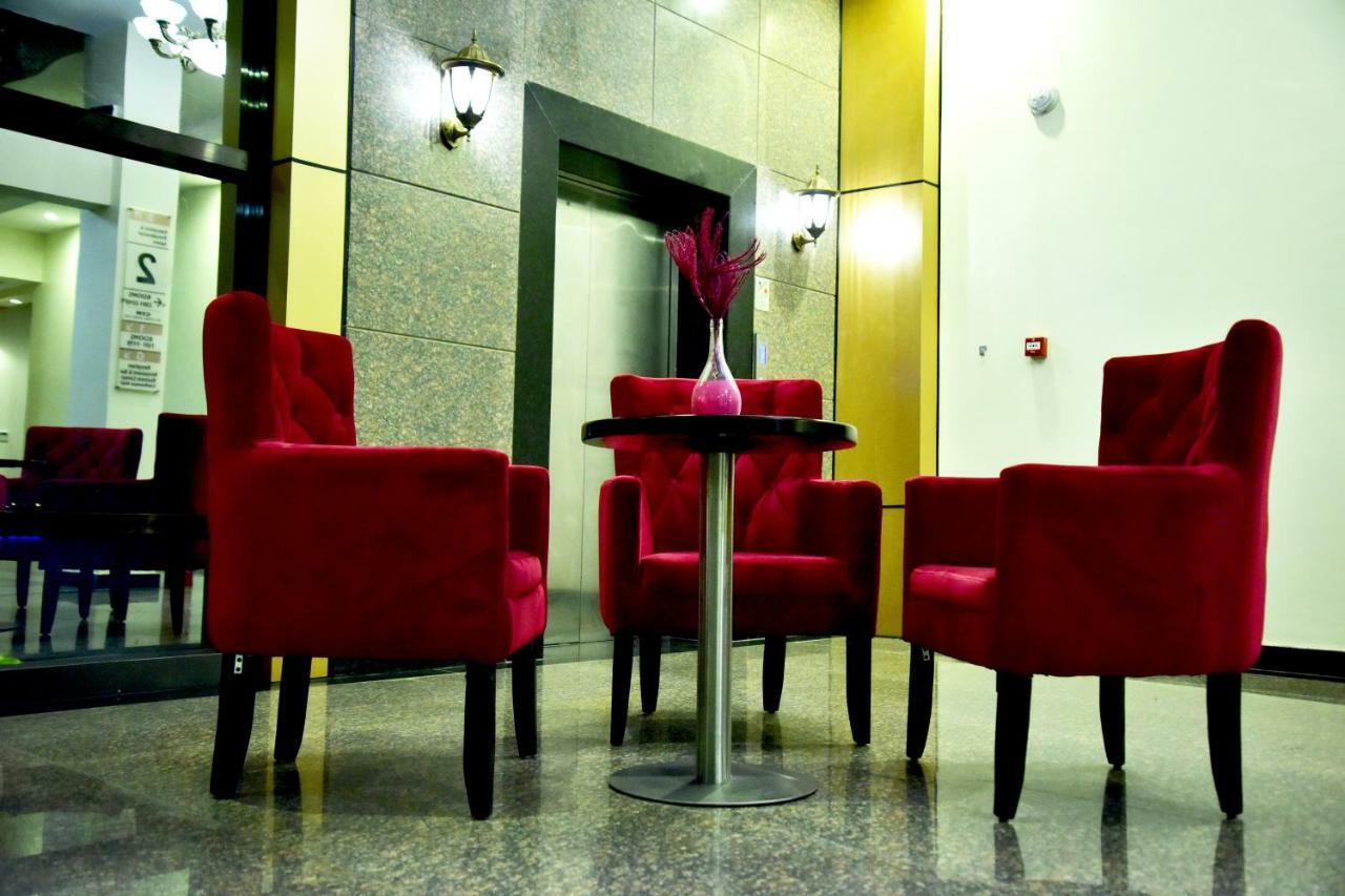 Hotel Blue Sapphire Дар-ес-Салам Екстер'єр фото